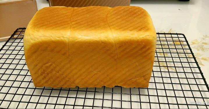 绵软细腻Q弹的酸奶吐司