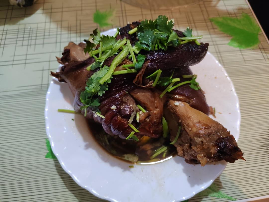 【红烧肘子】（家庭版卤蹄膀）