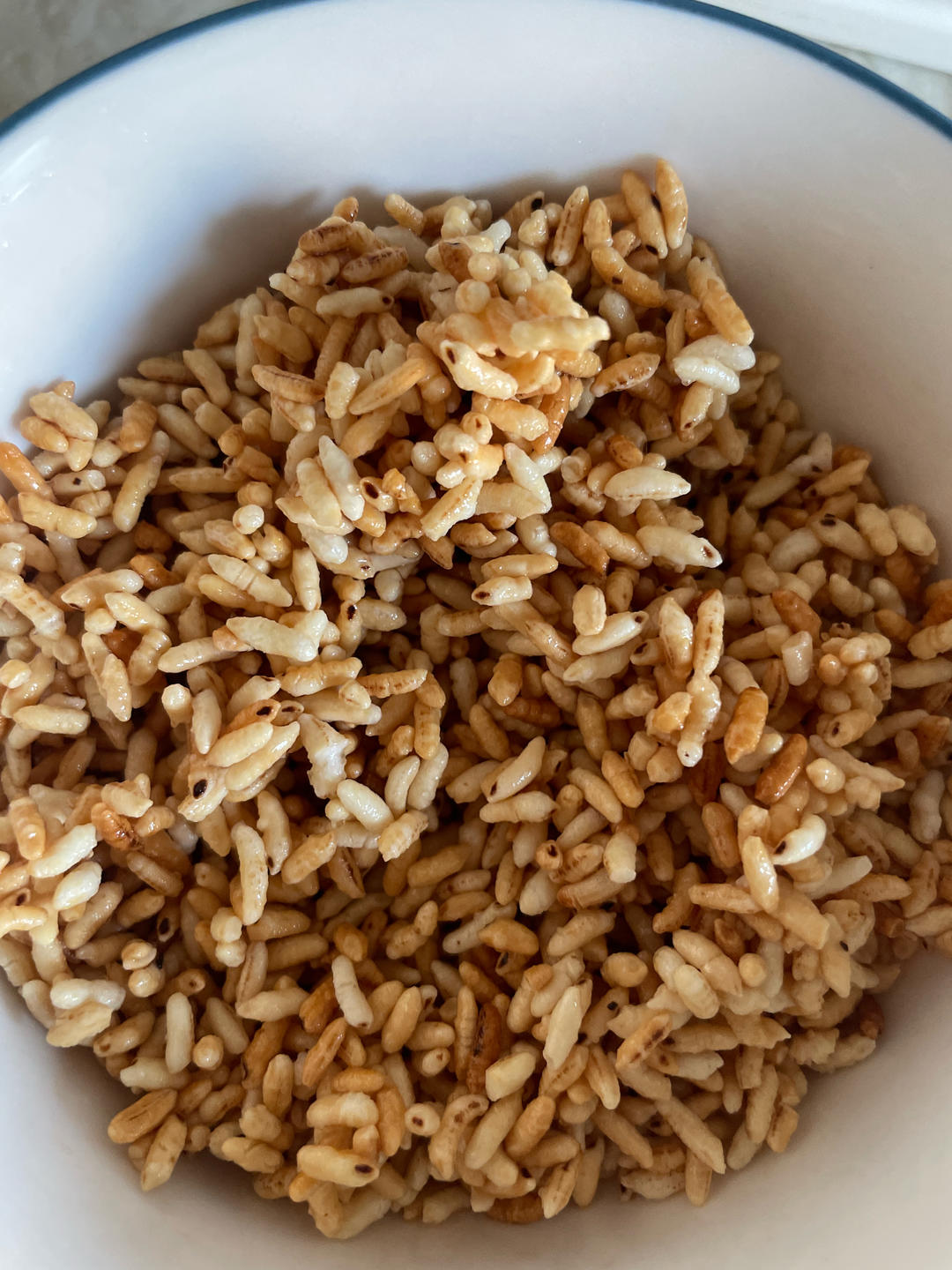 直接大米扔油锅也可以做米花糖