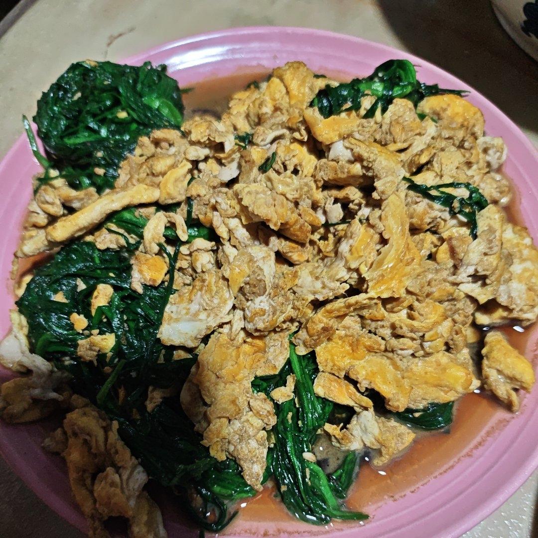 韭菜炒鸡蛋——三分钟快手下饭菜 掌握火候的秘诀