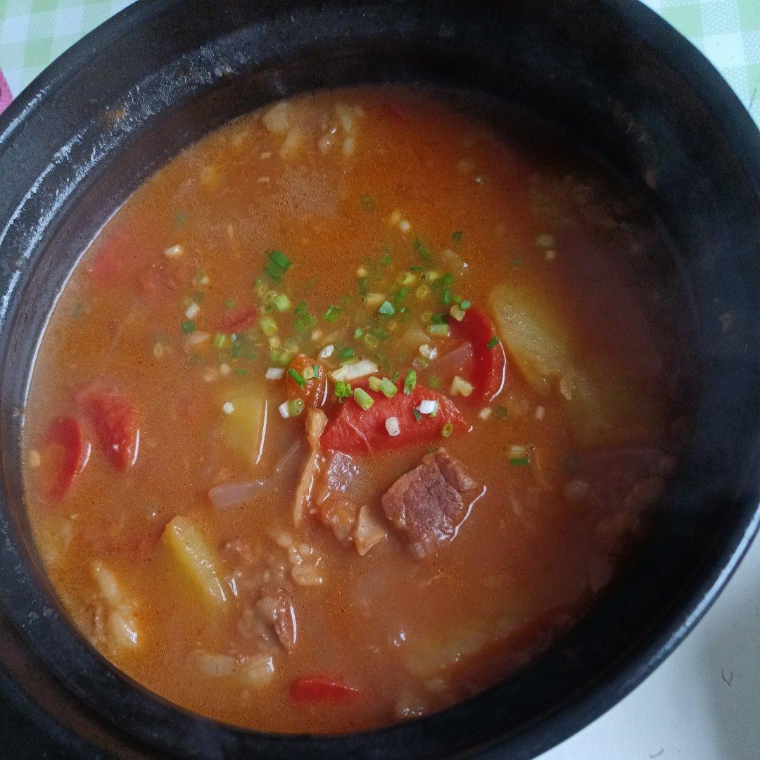 番茄土豆炖牛腩
