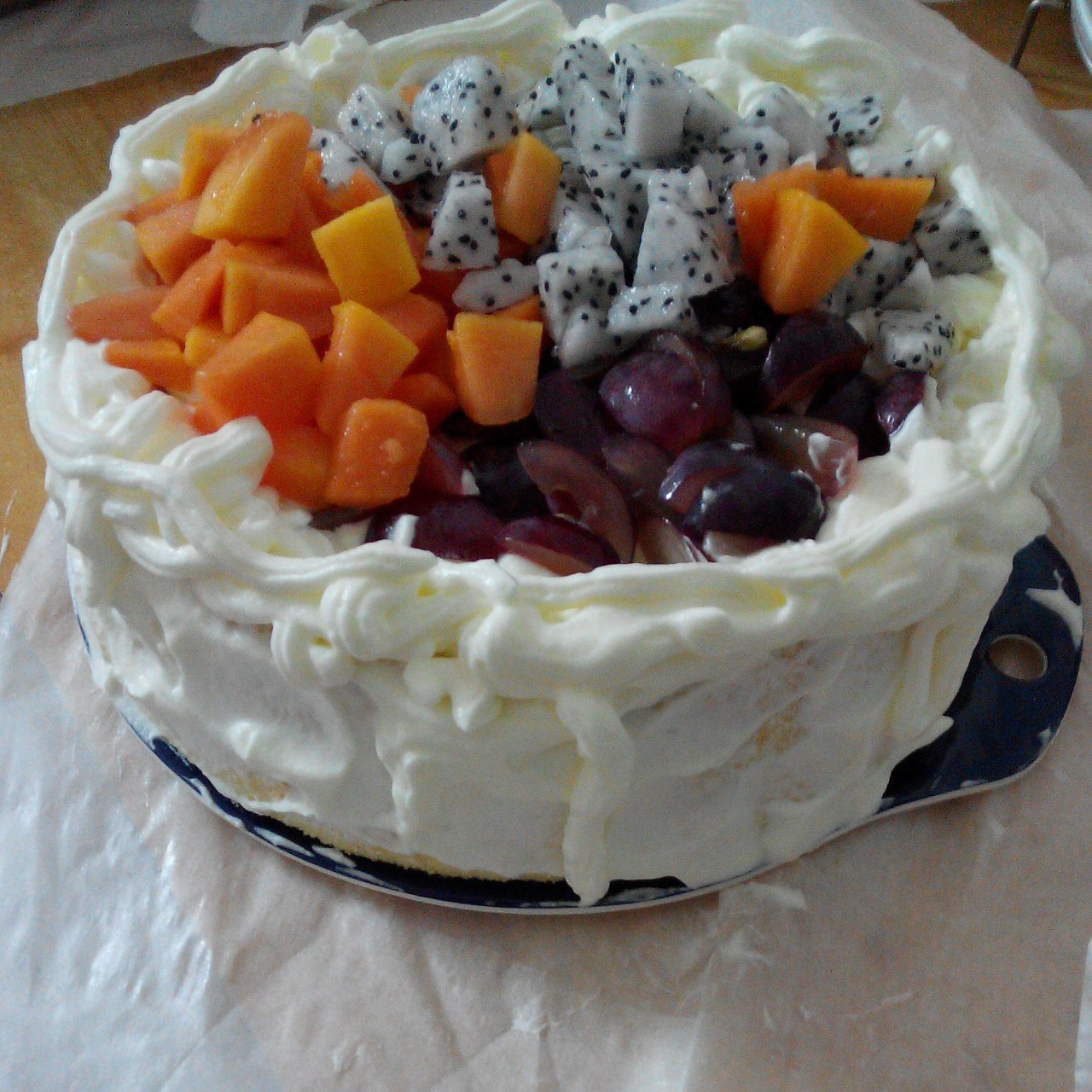 奶油水果装饰蛋糕