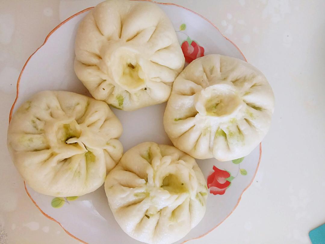 韭菜鸡蛋包子