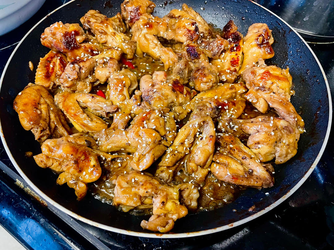 鸡翅这样做比可乐鸡翅还好吃100倍，连骨头都不放过
