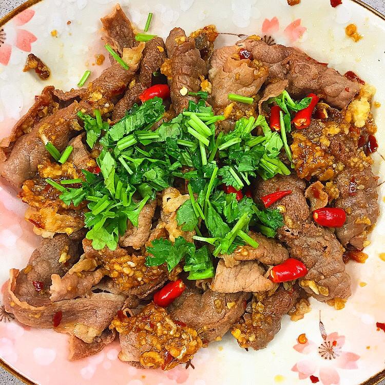 elainelyyn做的蒜泥肥牛