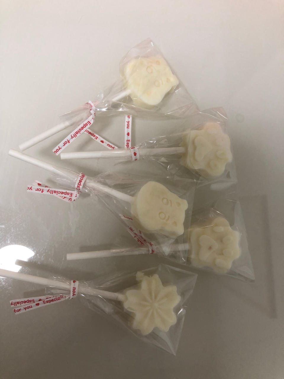 奶酪棒（秒杀市面上的妙可蓝多、女儿每天至少吃两支）