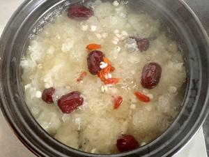 银耳薏米红枣羹的做法 步骤9