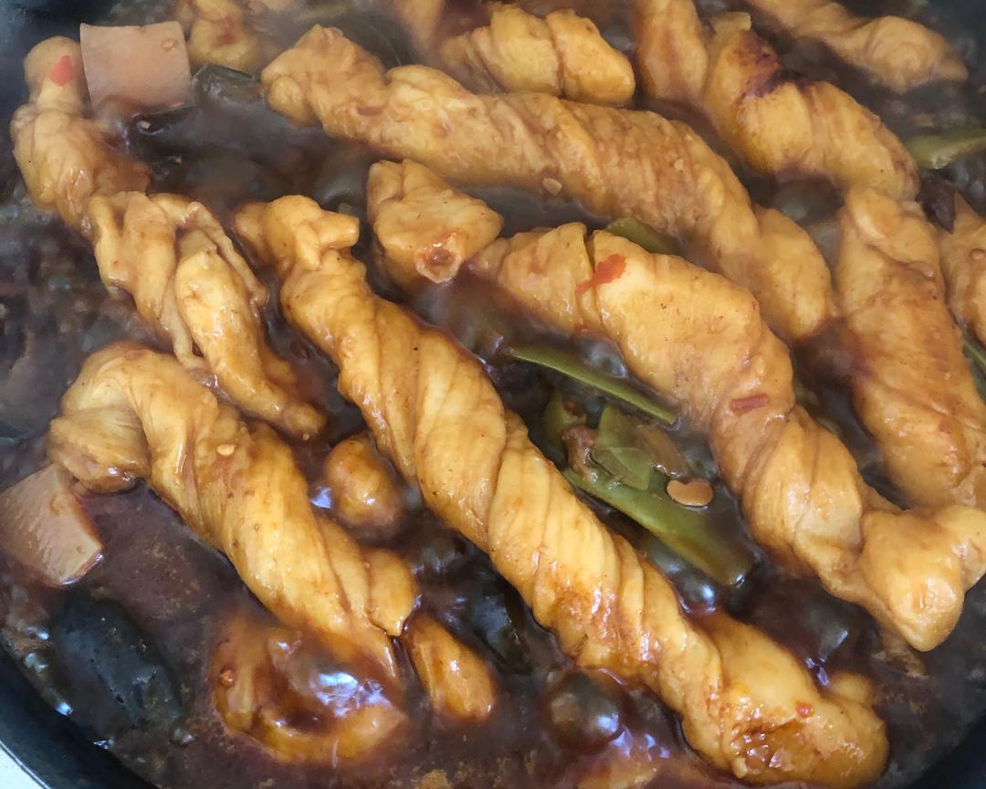 超简单一锅鲜粘卷子（大乱炖）附超简单卷子做法