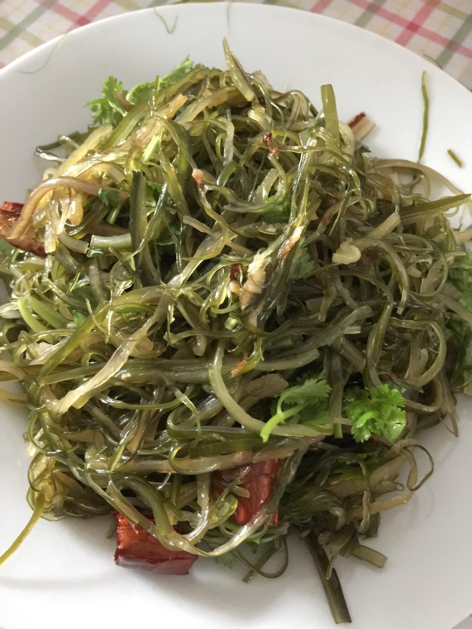 小逗哈哈做的凉拌海藻菜