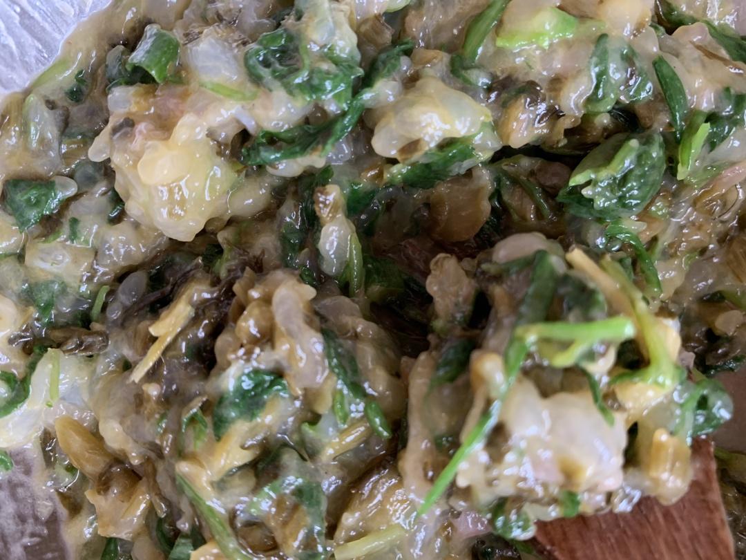 荠菜黄鱼馄饨                         （附片小黄鱼详细图解）