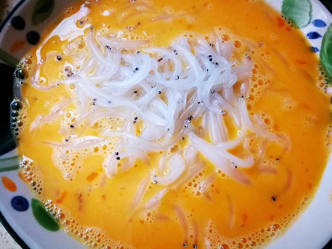 银鱼🐟炒蛋