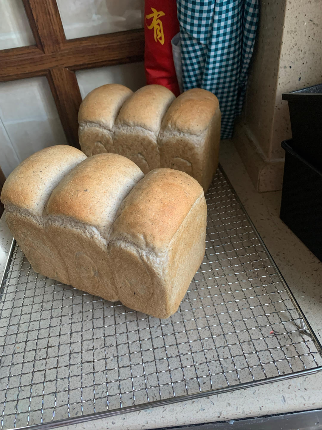 黑芝麻全麦吐司