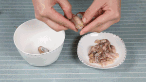 台湾夜市人气榜No.1,海蛎煎的做法 步骤2