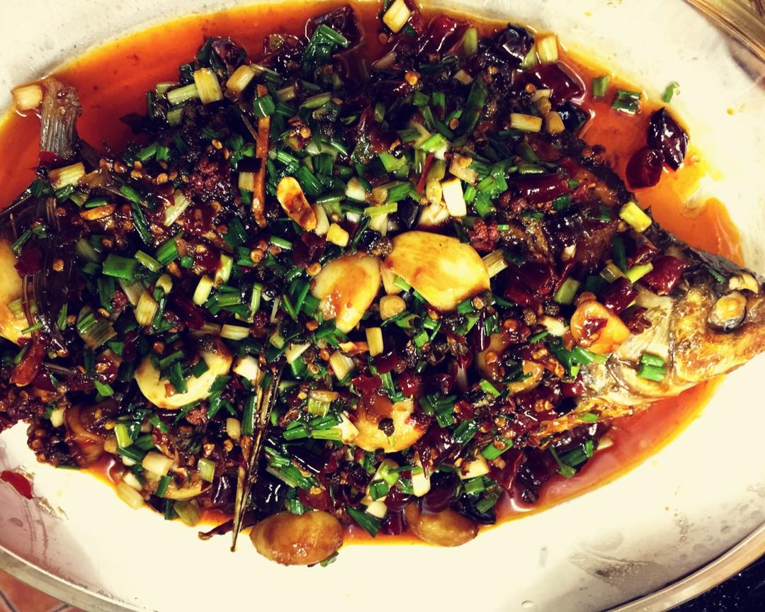 干烧鳊鱼的做法 步骤9