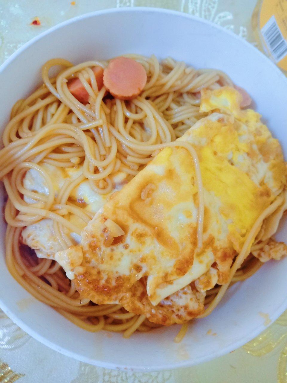 早餐番茄酸汤面