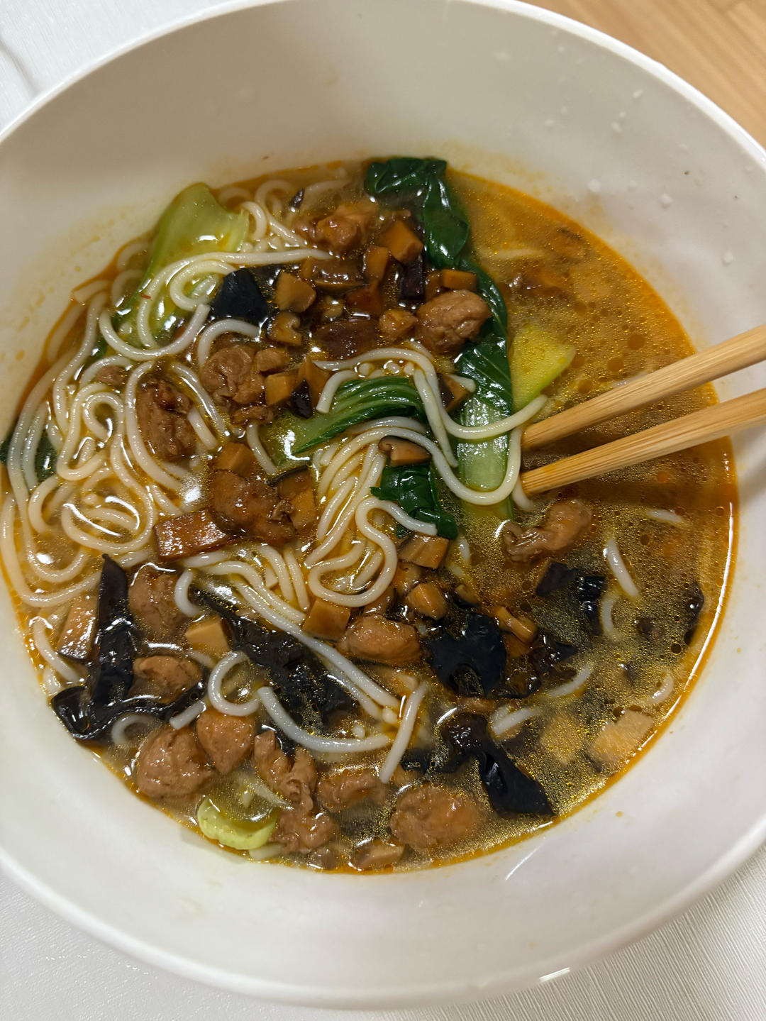 绝味私厨香菇鸡丁米线卤