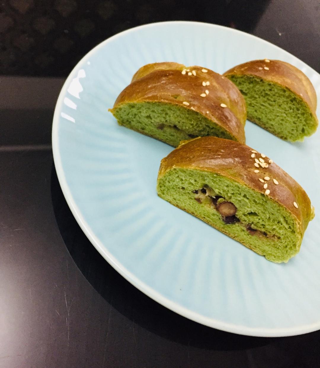 yvonne佳做的抹茶红豆面包