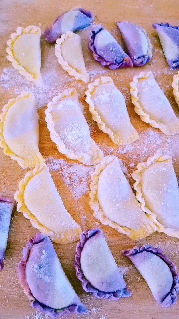 三色白菜猪肉水饺