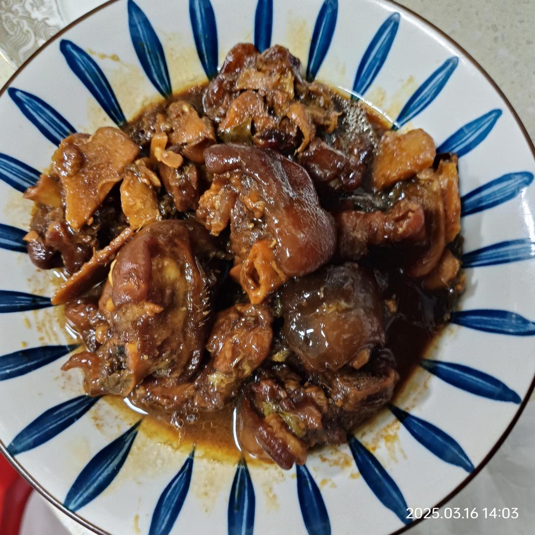 极简版酱焖猪蹄30分钟