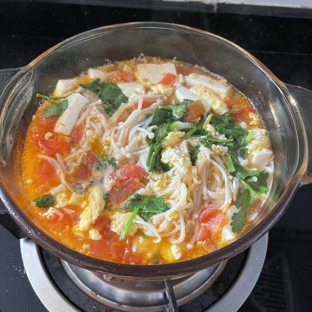 【低脂又饱腹】番茄金针菇豆腐汤