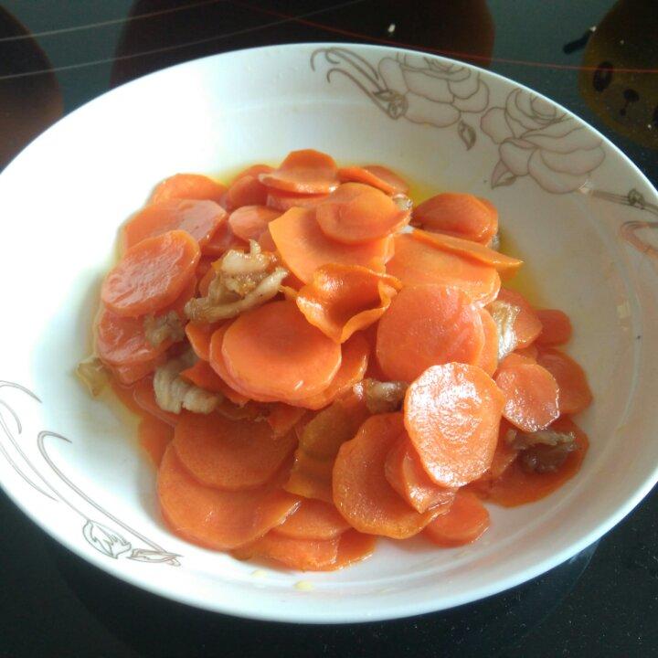 胡萝卜炒肉片