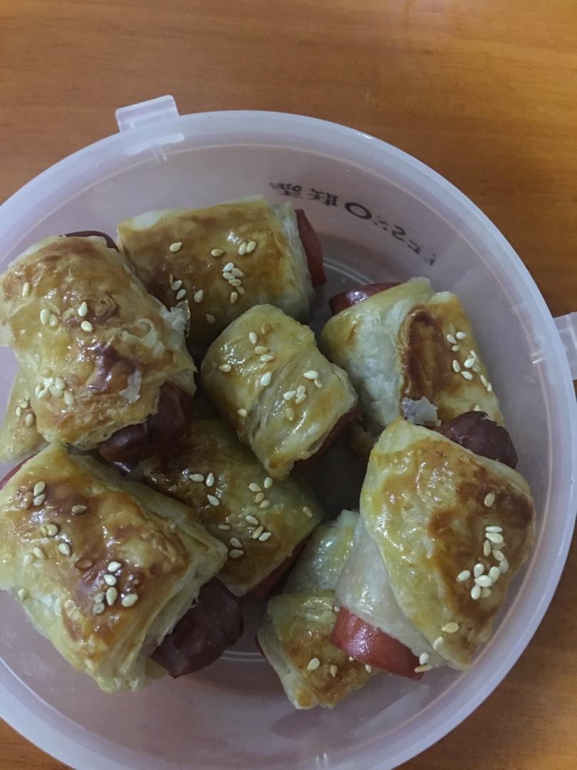 香酥香肠卷