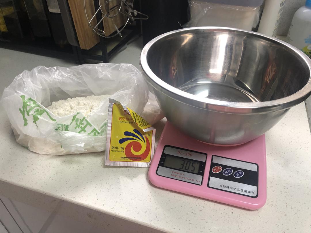 纯奶手撕吐司的做法 步骤1