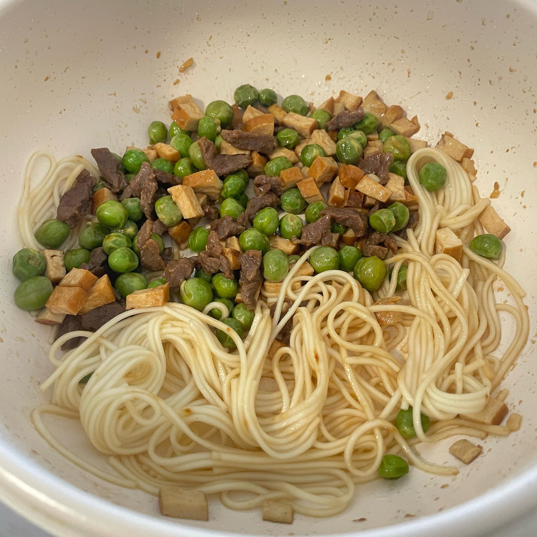 蚝油牛肉豌豆粒