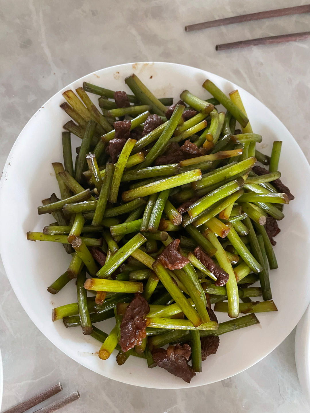 简单易做的下饭菜－蒜苔炒肉