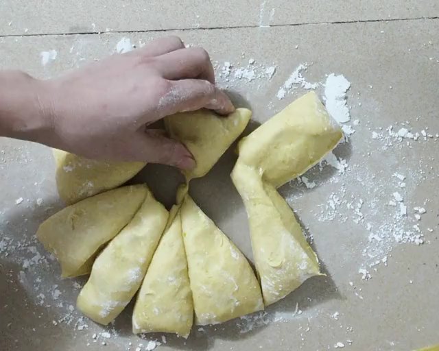 电饭煲版红豆手撕包的做法 步骤7