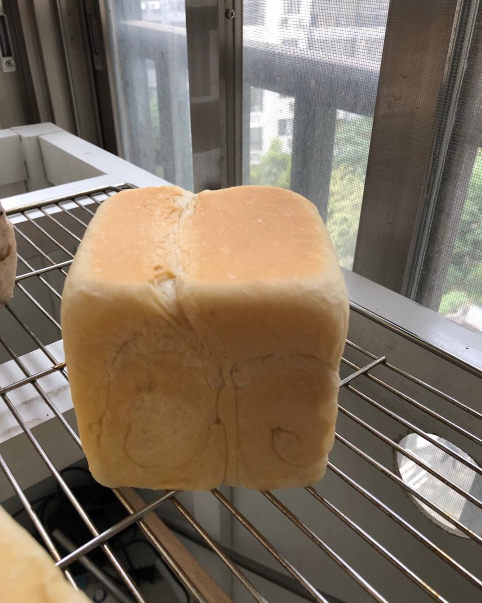 微咸味奶油吐司