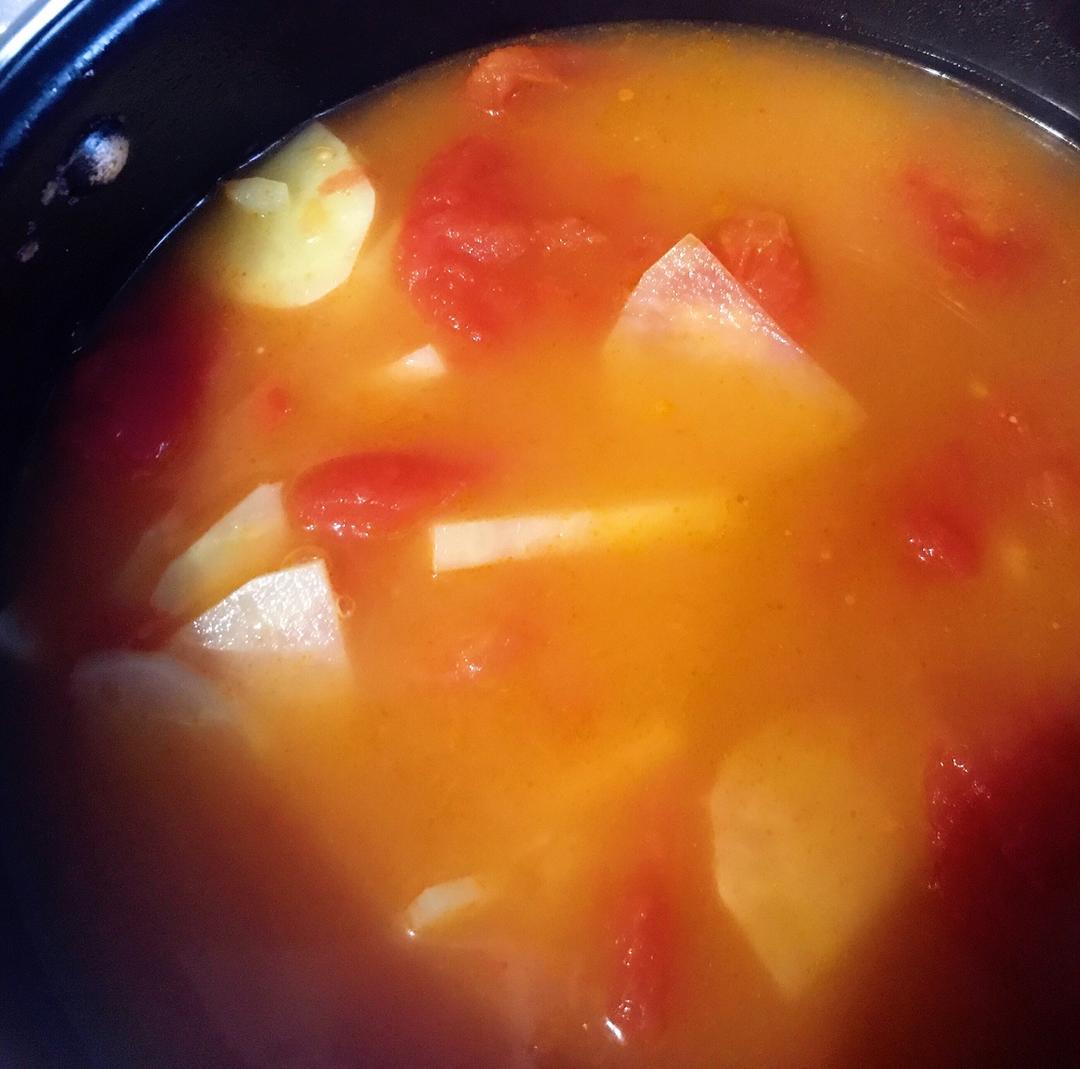 超级浓超好喝的番茄土豆汤