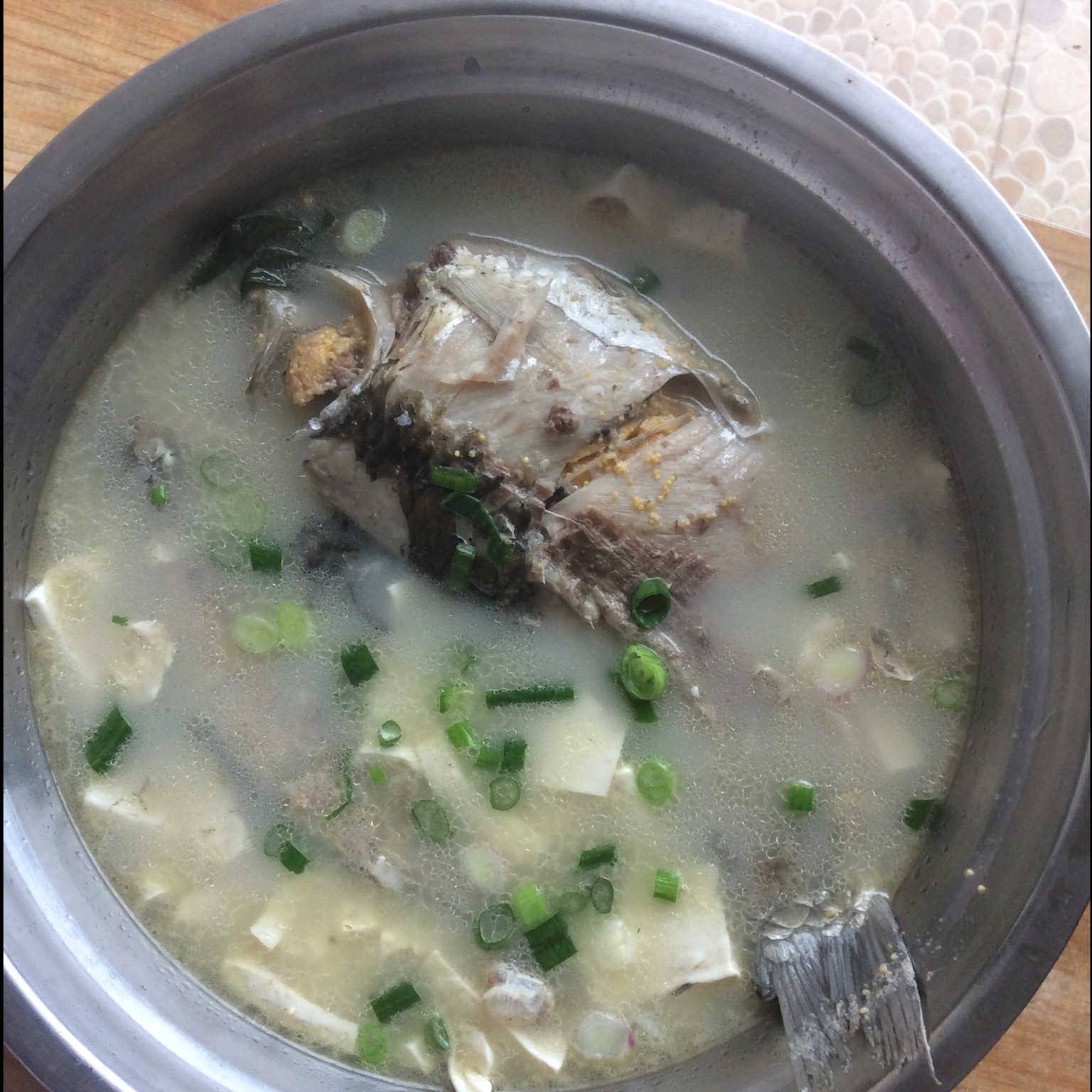 鲫鱼豆腐汤