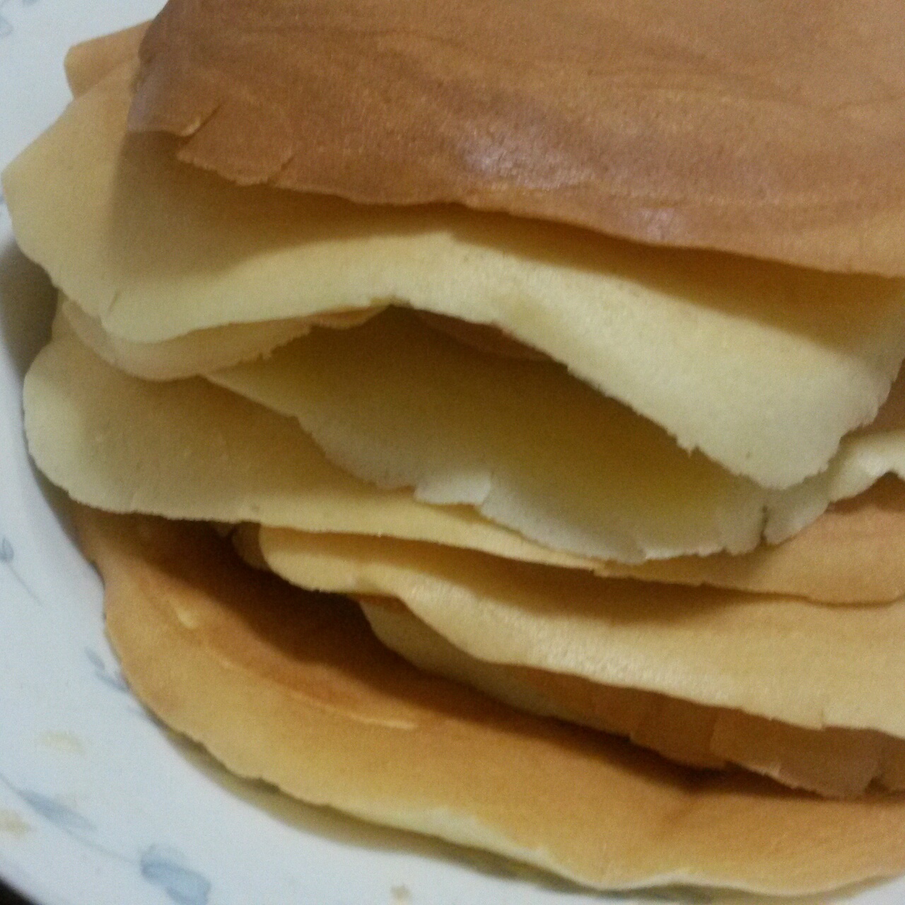 【酸奶松饼yogurt pancake】，搭上黑莓果酱和枫糖的美味。