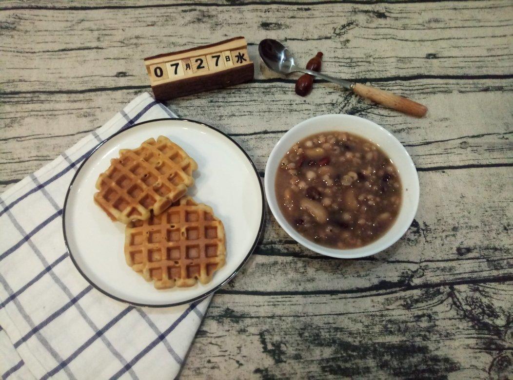 低脂全麦肉桂华夫饼