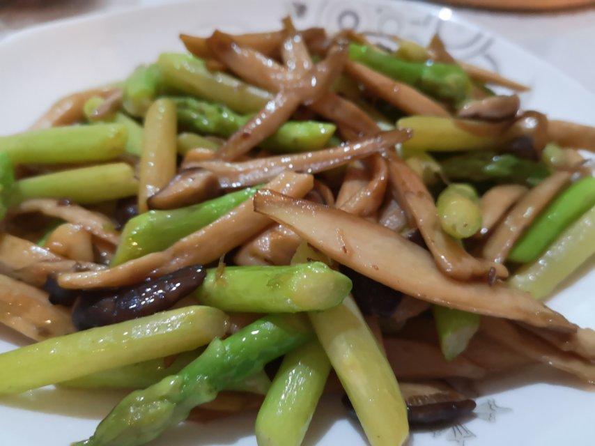芦笋杏鲍菇