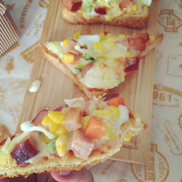 芝士面包片披萨