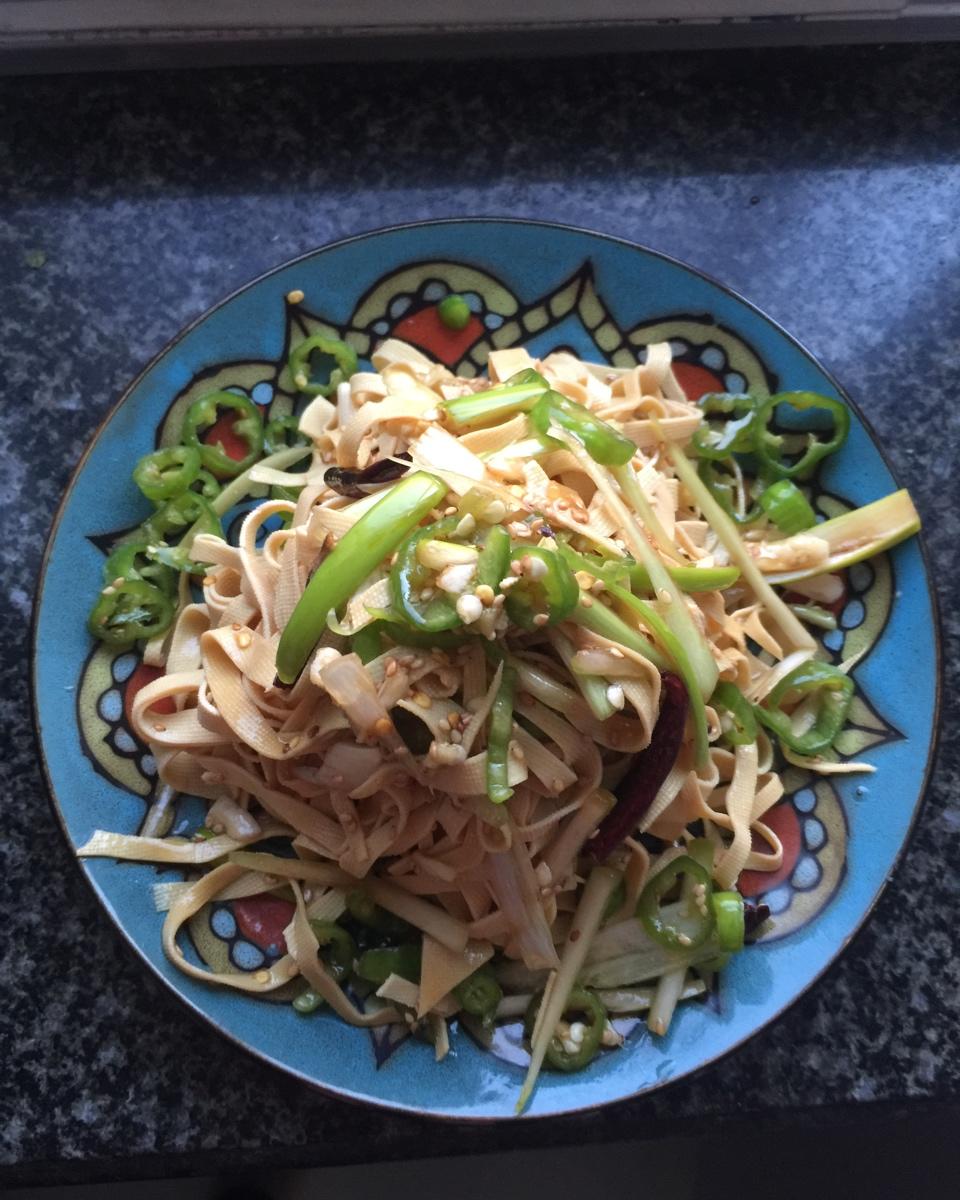 棉花糖130做的炝拌干豆腐丝