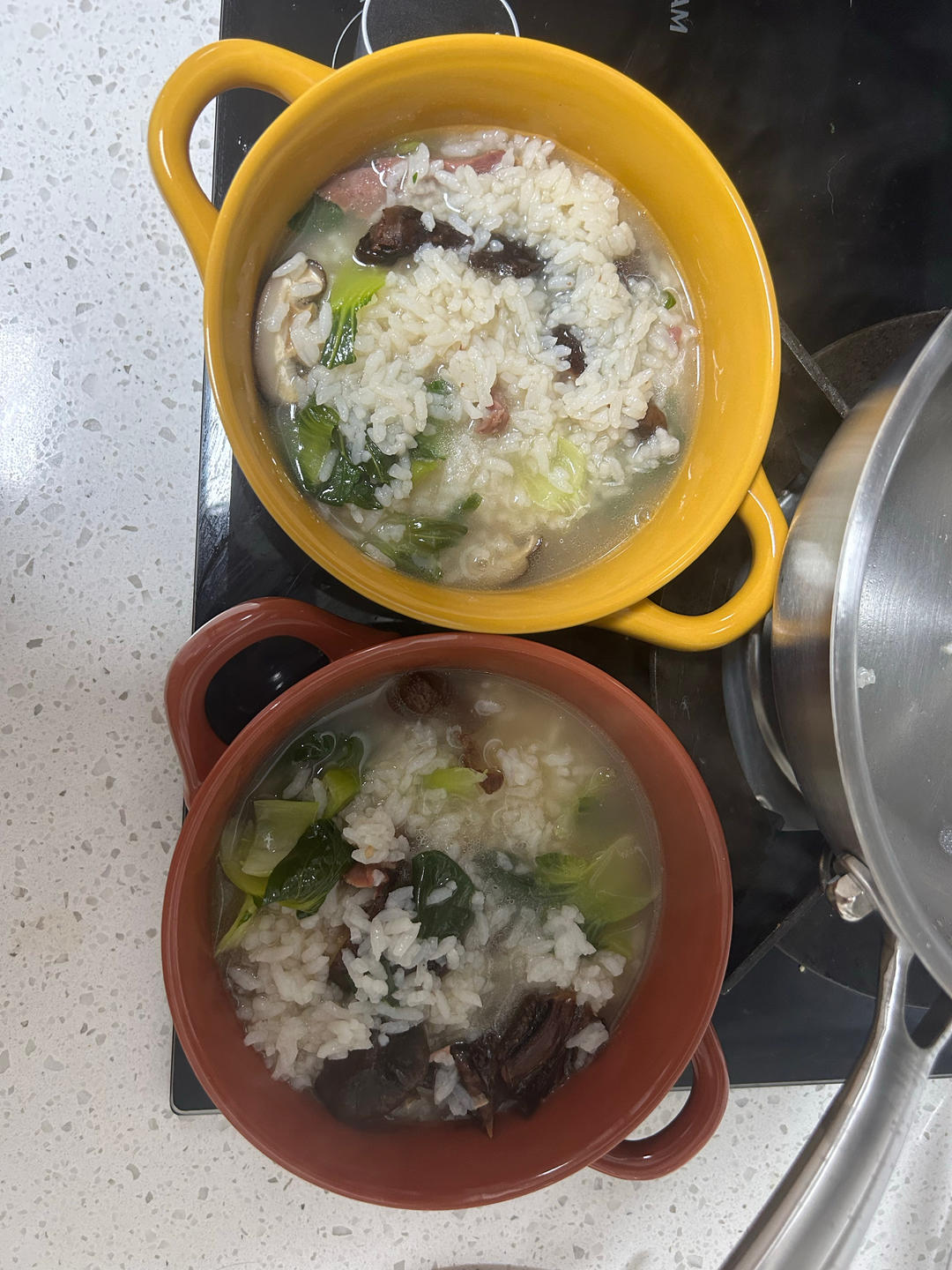 鸭架泡饭，解决烤鸭和剩饭