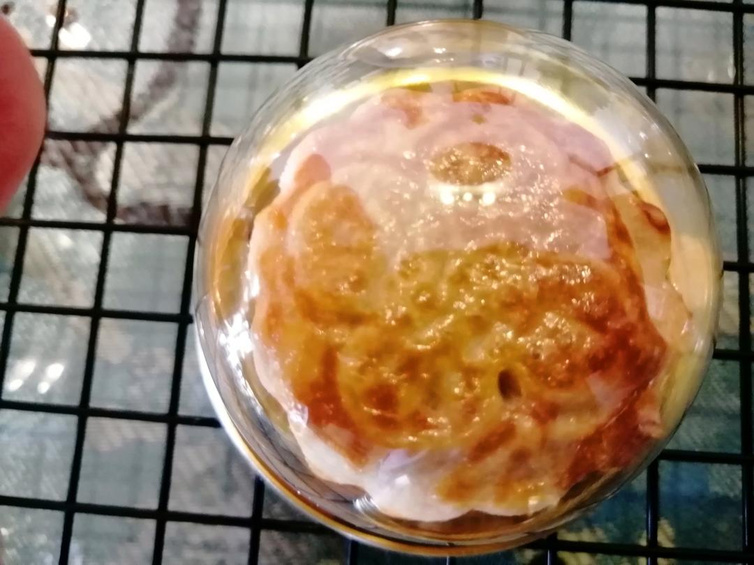 广式月饼－－蛋黄豆沙月饼