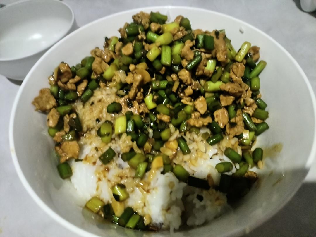 蒜苔肉沫｜真的很费饭