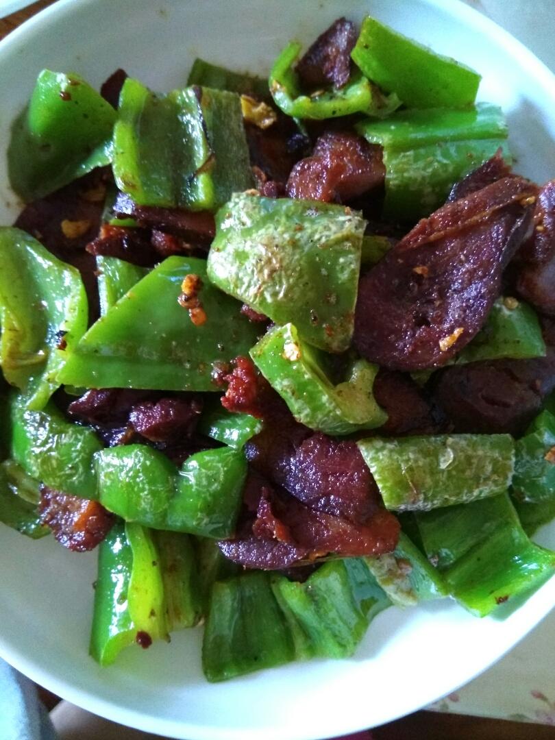 青椒炒香肠