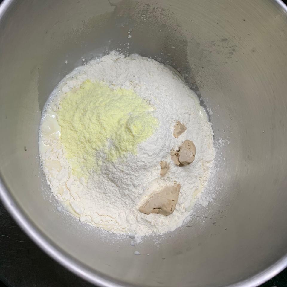 软到不敢捧起的牛奶甜吐司