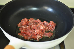 蒜香牛肉粒的做法 步骤8