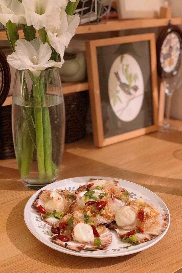 零失败的蒜蓉粉丝蒸扇贝