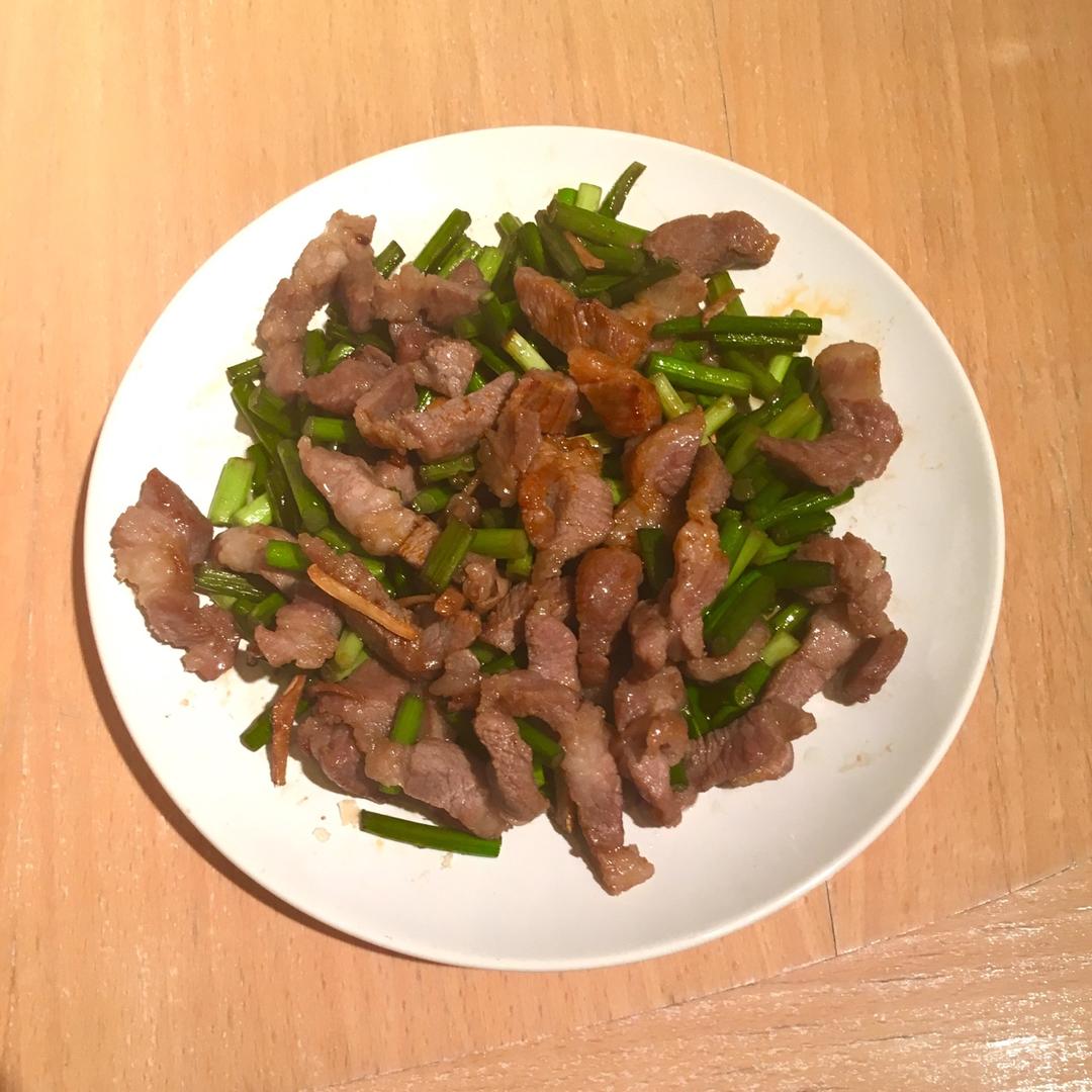 蒜苔炒肉-新手下厨 Fried Pork & Garlic