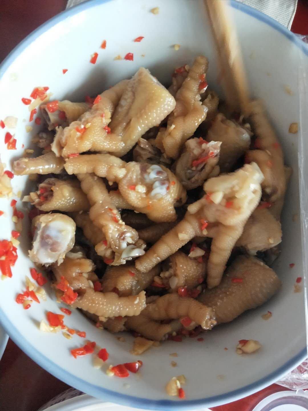 绝对不会后悔的酸辣鸡爪
