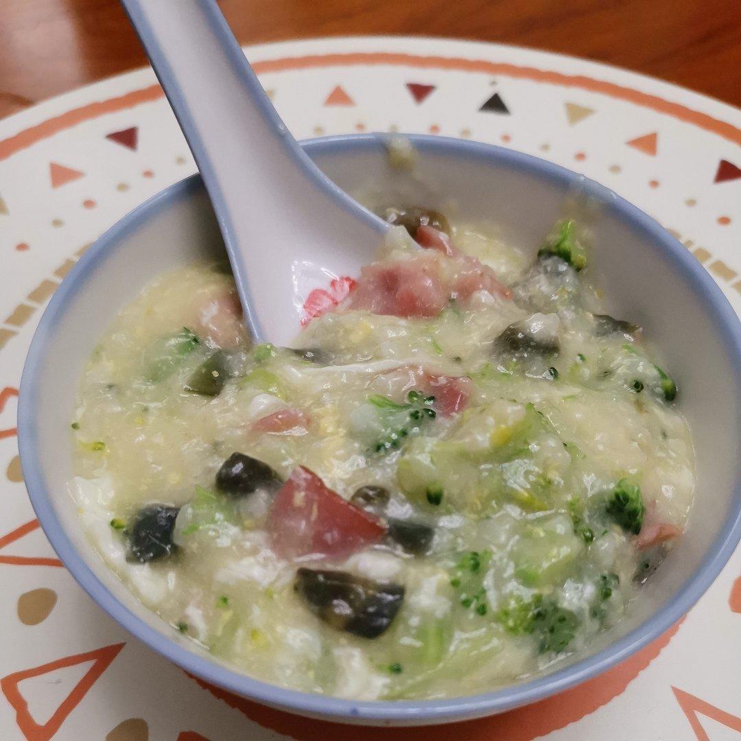 堂妈小厨——超好喝的皮蛋瘦肉粥