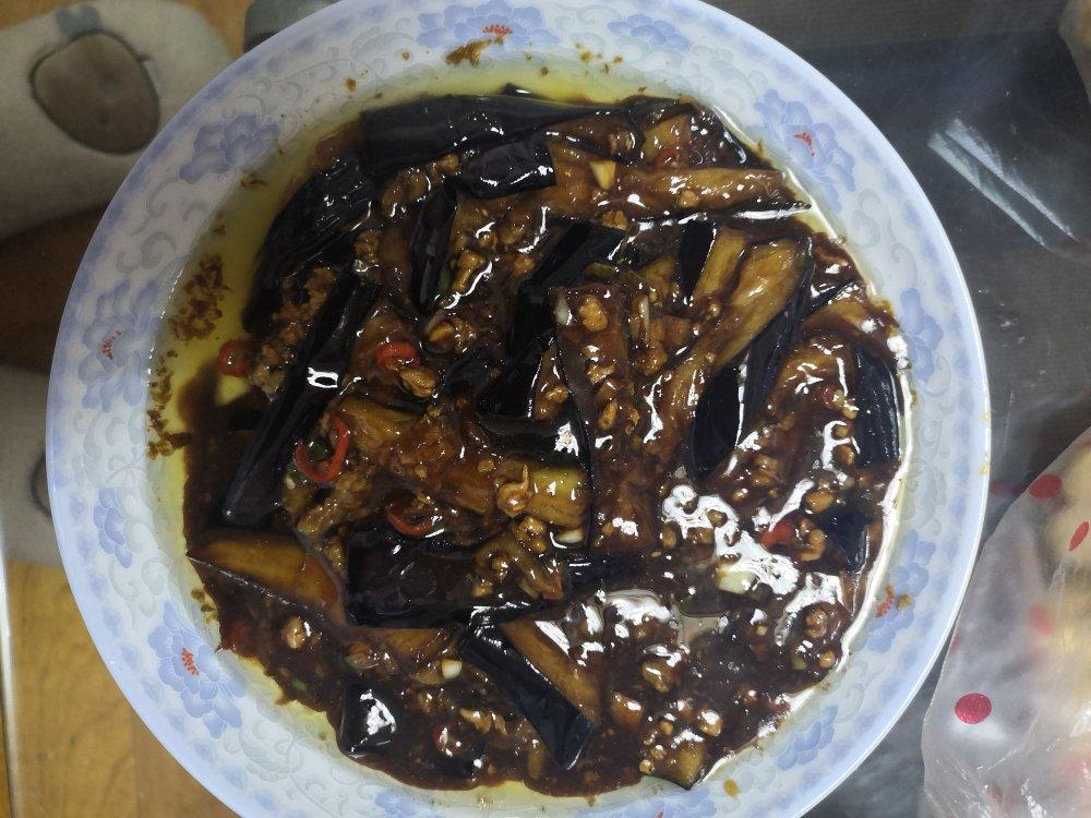 开胃下饭菜！巨简单的家常鱼香茄子煲