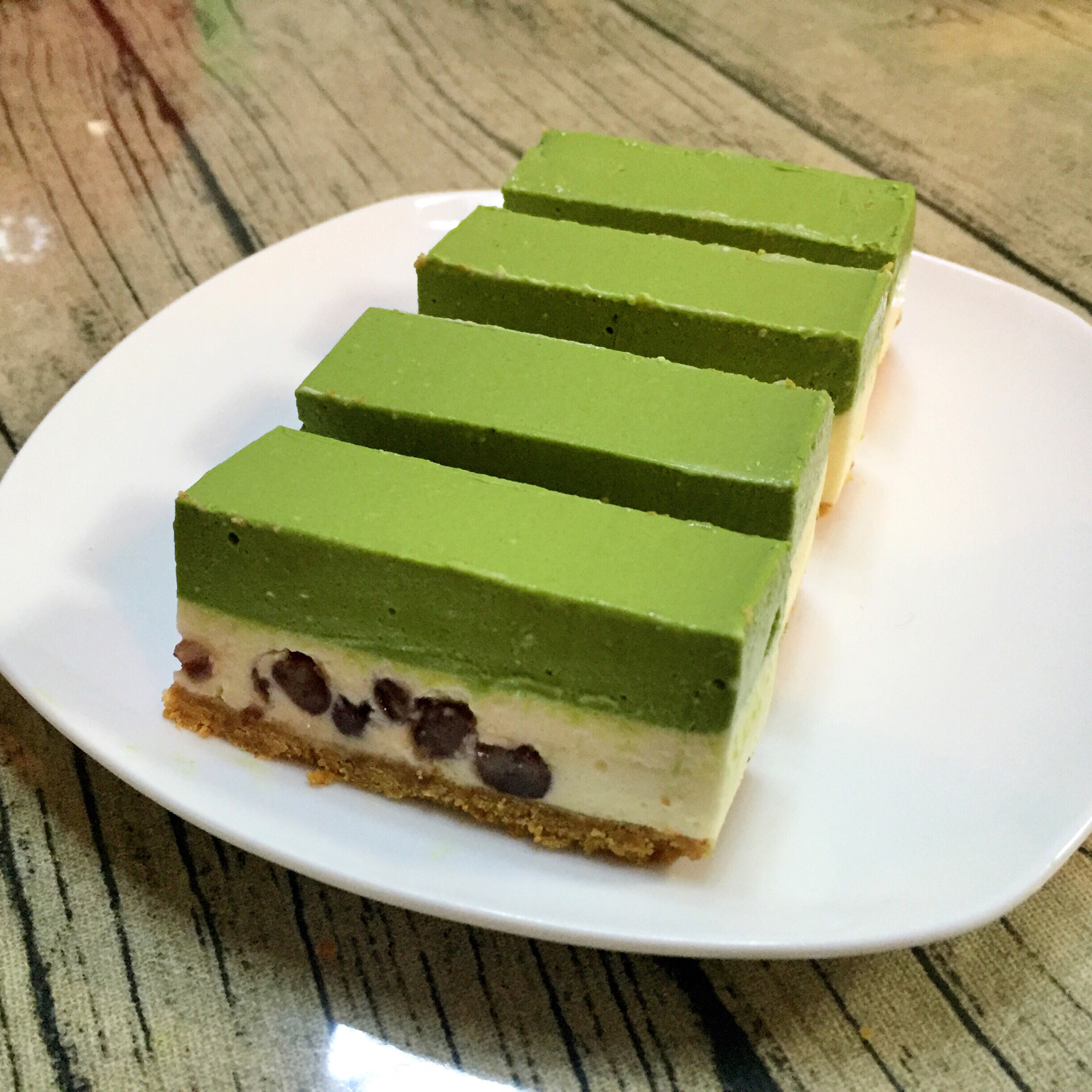 禹彤美食手工坊做的巧克力抹茶慕斯蛋糕